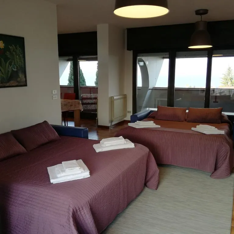 Panoramapartment Desenzano del Garda 0*,  Italia